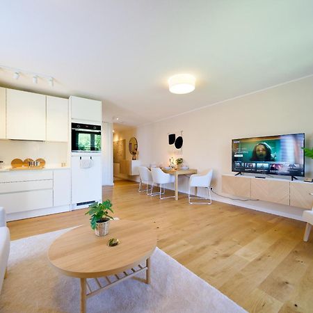 Edler Wohnraum Schwanenteich-Oase Mit Balkon, Kaffeevollautomat, Lift & Parkplatz Appartement Zwickau Buitenkant foto