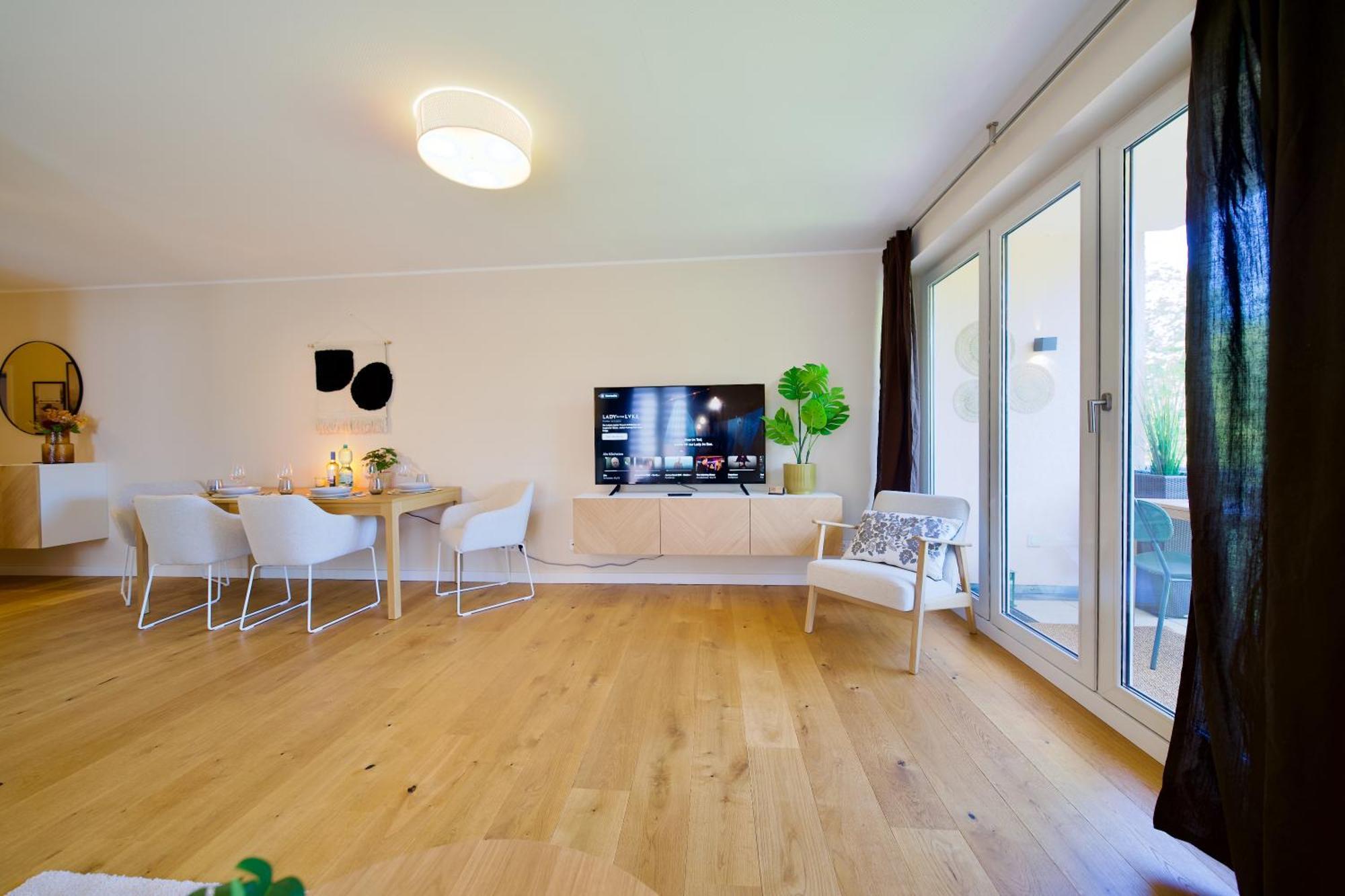 Edler Wohnraum Schwanenteich-Oase Mit Balkon, Kaffeevollautomat, Lift & Parkplatz Appartement Zwickau Buitenkant foto